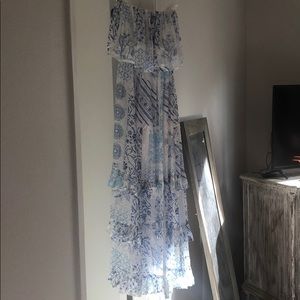 Vici dolls sleeveless ruffled maxi dress